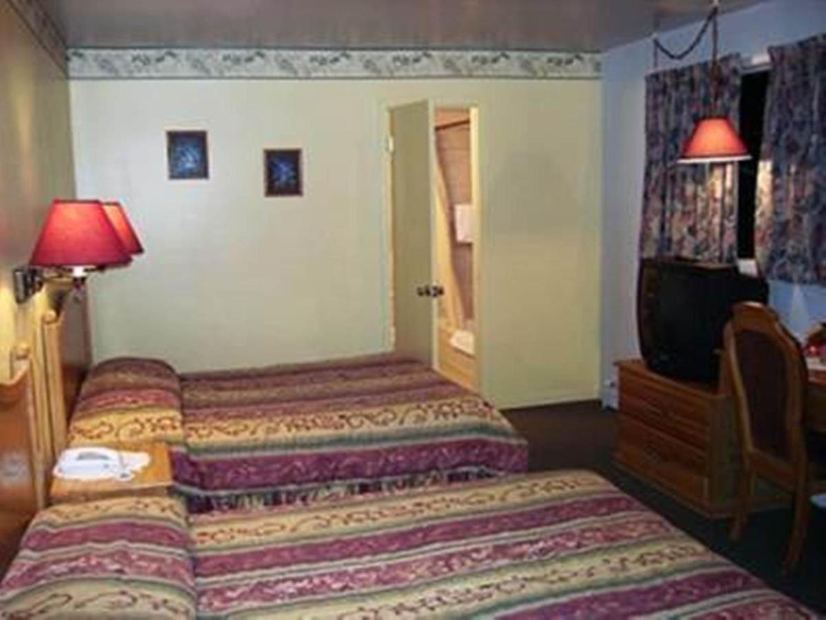 Auberge Mountain View Inn Mont-Tremblant Exteriér fotografie